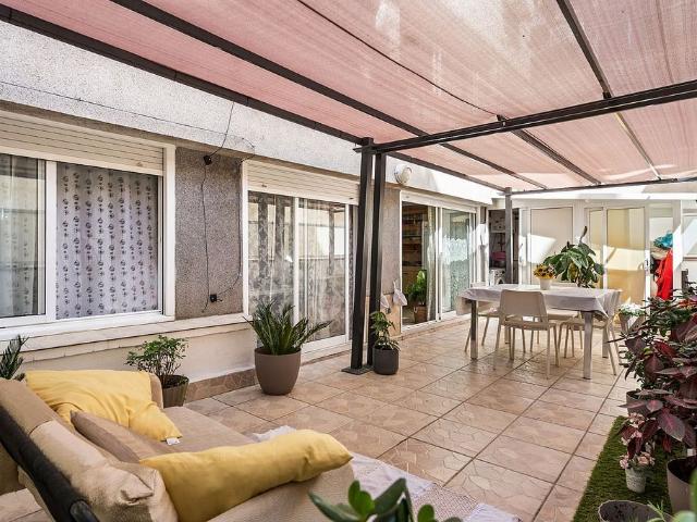 Piso en venta en calle Terrassa, Rubí, de 104 m² 3 habitaciones por 275.000
