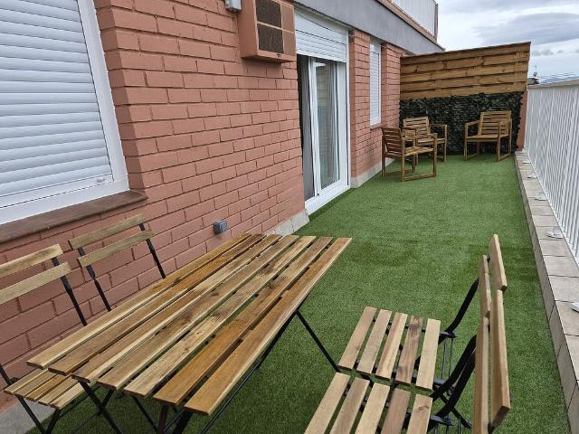 Piso en venta en calle Terrassa, Rubí, de 70 m² 3 habitaciones por 299.000