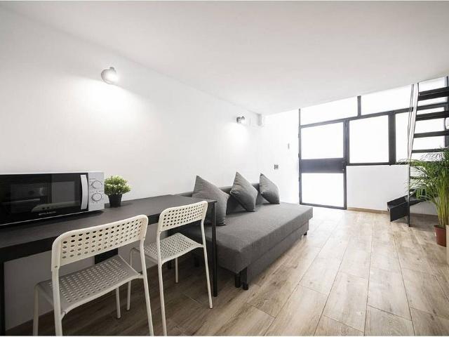 Piso en venta en calle Torrent de Can Mariner, Barcelona, de 60 m² 1 habitación por 150.000