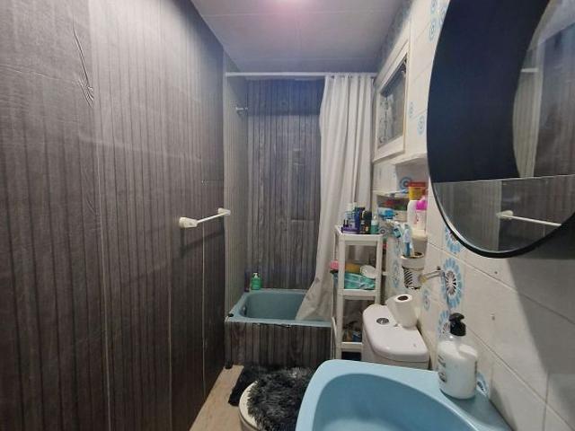 Piso en venta en calle Travau, Barcelona, de 45 m² 3 habitaciones por 185.000