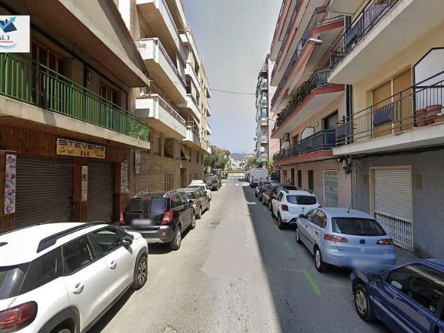 Piso en venta en calle Tribala, Pineda de Mar, de 114 m² 4 habitaciones por 135.000