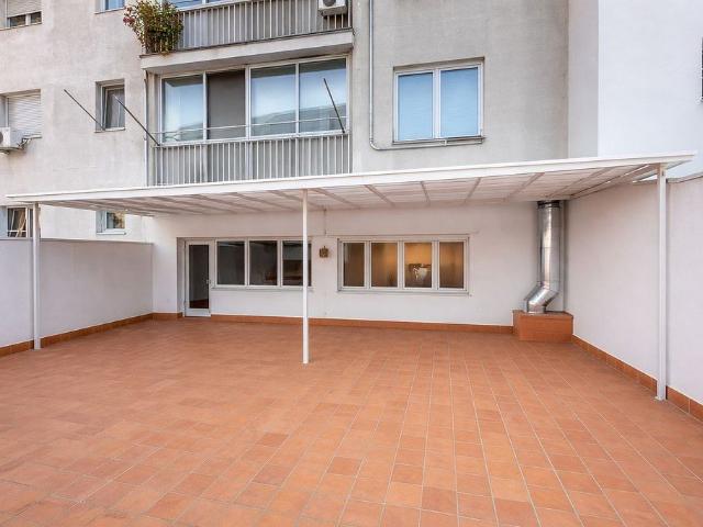 Piso en venta en calle Trv Creu, Girona, de 103 m² 3 habitaciones por 345.000