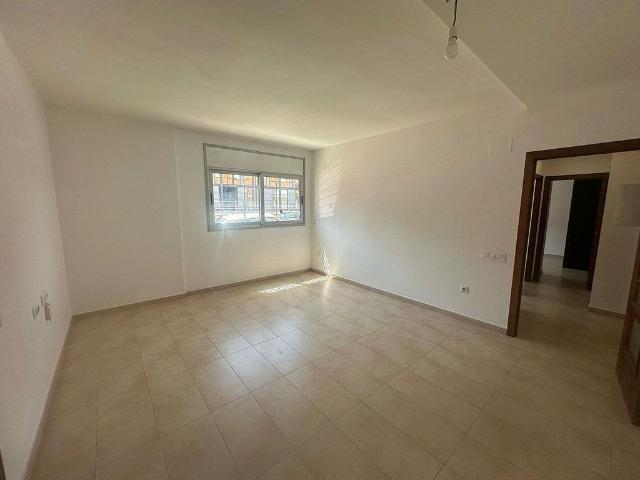Piso en venta en calle urquinaona, Terrassa, de 94 m² 3 habitaciones por 170.000
