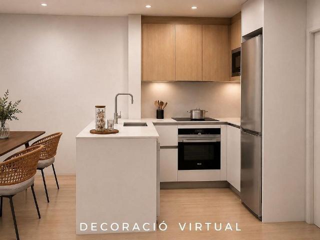 Piso en venta en calle Vallcalent, Lleida, de 58 m² 1 habitación por 195.000
