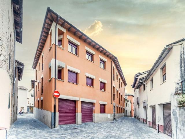 Piso en venta en calle Verdaguer, Sant Pere de Torelló, de 42 m² 1 habitación por 49.000