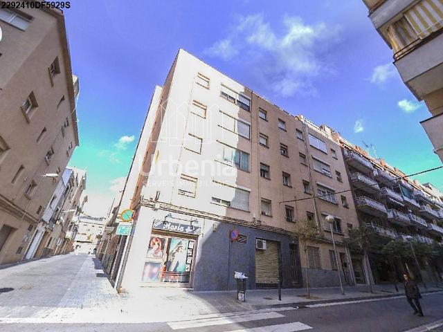 Piso en venta en calle Verge de Las Maravillas, Mataró, de 55 m² 3 habitaciones por 136.900