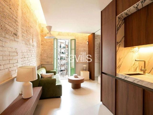 Piso en venta en calle Viladomat, Barcelona, de 69 m² 1 habitación por 590.000