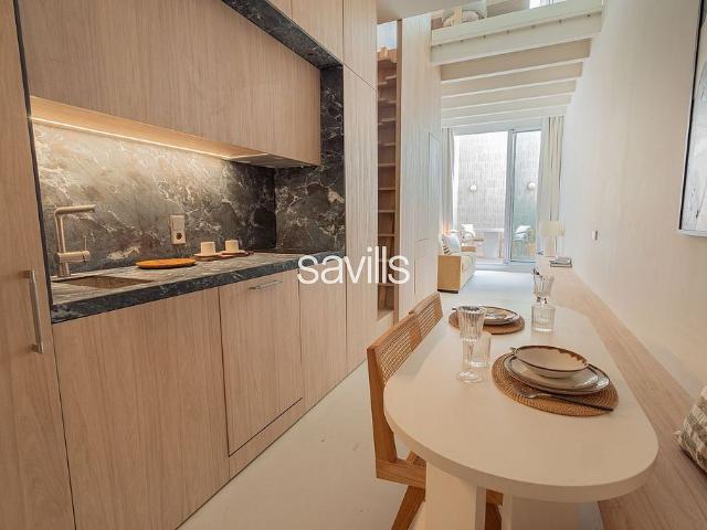 Piso en venta en calle Viladomat, Barcelona, de 72 m² 1 habitación por 395.000