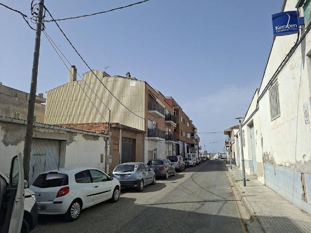 Piso en venta en calle Vintiset, Tarragona, de 85 m² 2 habitaciones por 120.000