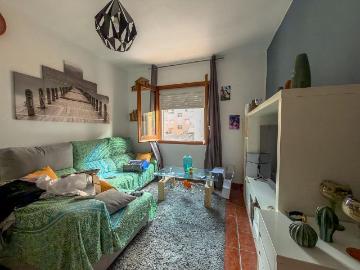 Piso en venta en calle Viver, Montcada i Reixac, de 47 m² 2 habitaciones por 105.000