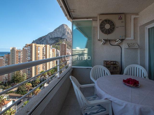 Piso en venta en Calp, Puerto. Piso con vistas al mar en venta en APOLO 16. Pisos.