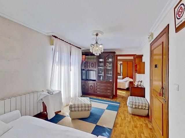 Piso en venta en Camargo, Herrera. Acogedor piso de 2 habitaciones en Camargo con balcón. Pisos.