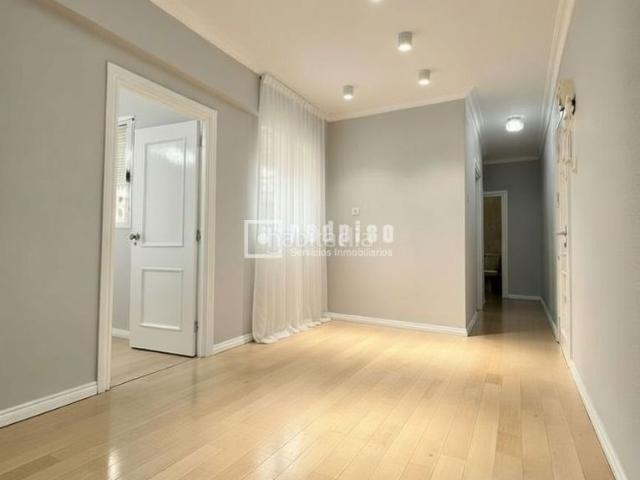 Piso en venta en Camas, Centro Barriada Mallorca. Piso en planta baja con patio privativo comodidad, ubicación y muchas posibilidades. Pisos.