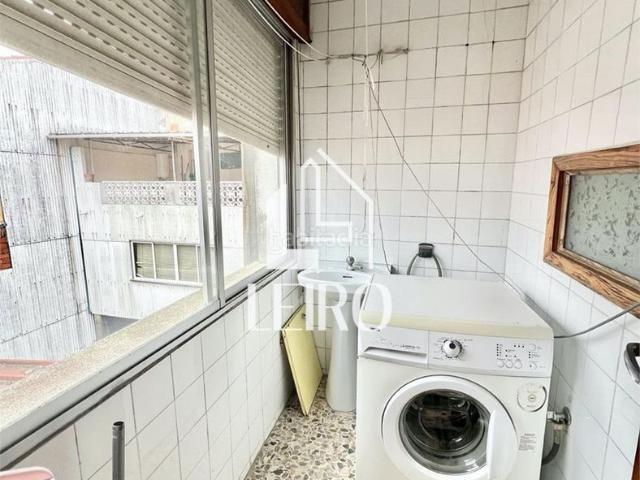 Piso en venta en Cambados. PISO A REFORMAR SIN ASCENSOR PRÓXIMO AL CENTRO. Pisos.