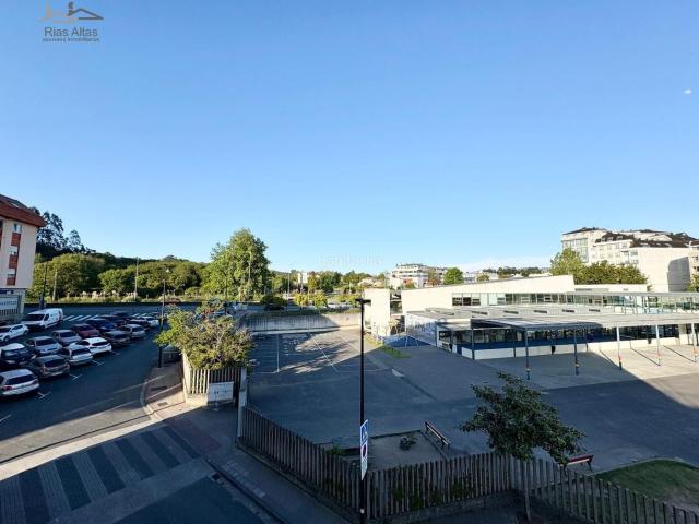 Piso en venta en Cambre. O Temple 4 habitaciones, 2 baños y 2 plazas de garaje el espacio que tu familia merece. Pisos.