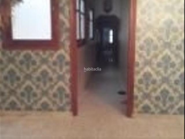 Piso en venta en Campillo de Altobuey. Casa y parcela en venta, 550m2 48000, centro. Pisos Campillo de.