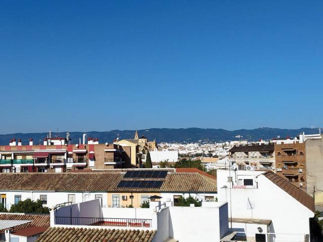 Piso en venta en Campo de la Verdad Miraflores Sector Sur 14009