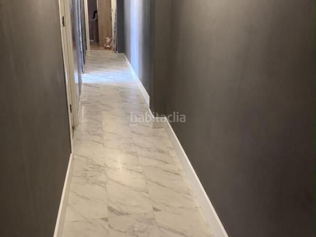 Piso en venta en Canals. Precioso piso grande y céntrico en Canals. Pisos.