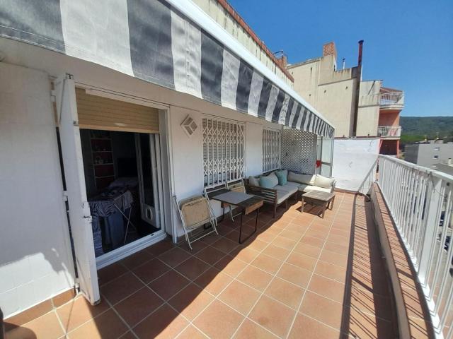 Piso en venta en Canet de Mar. FANTASTICO APARTAMENTO CON TERRAZA DE 19 M2, VISTAS A MAR!. Pisos Canet de.