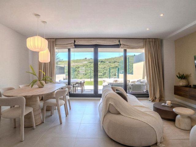 Piso en venta en Casares, Málaga Costa del Sol