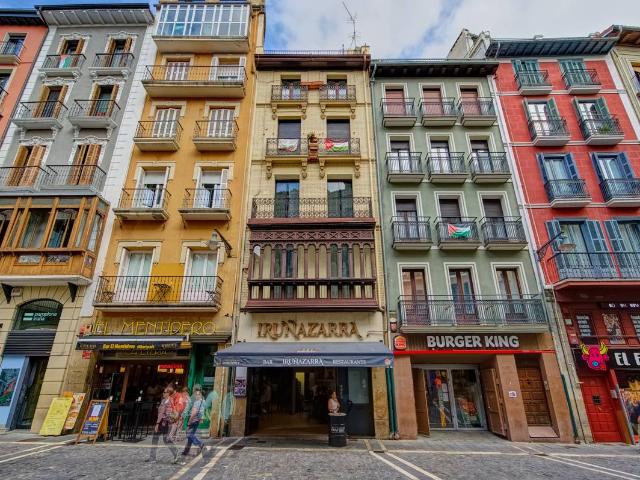 Piso en Venta en Casco Antiguo