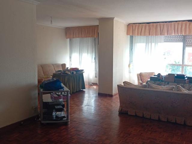 Piso en Venta en Casco Antiguo