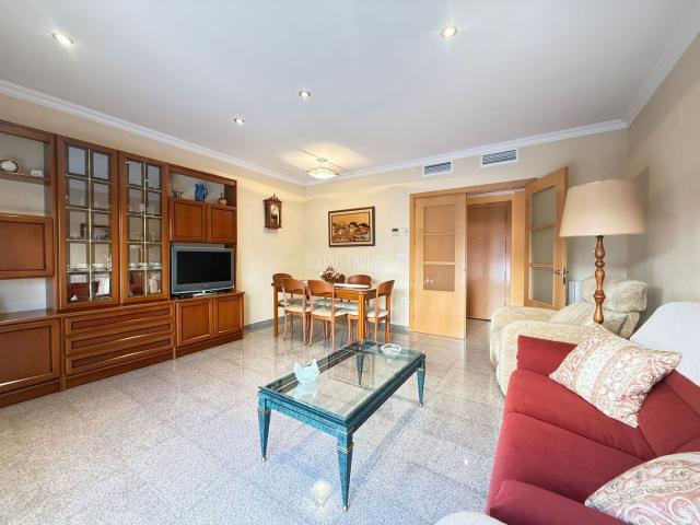 Piso en venta en Caspe. Piso en Venta en Caspe Luminoso, Amplio y Perfecto para Familias. Pisos.