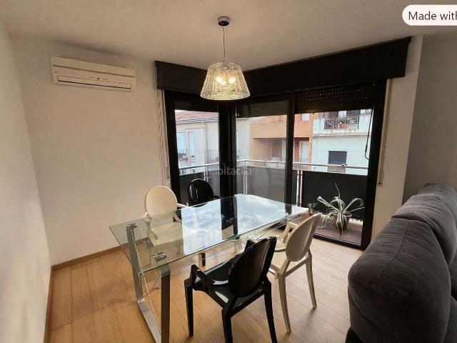 Piso en venta en Cassà de la Selva. Pis 3 habitacions cantoner i molt lluminós al centre de Cassà de la Selva. Pisos Cassà de la.