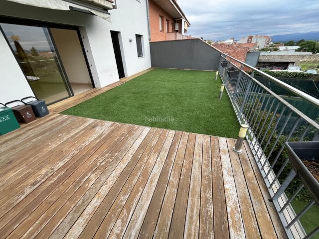 Piso en venta en Cassà de la Selva. Pis exclusiu en venda amb sortida a gran terrassa i excel·lents acabats. Pisos Cassà de la.