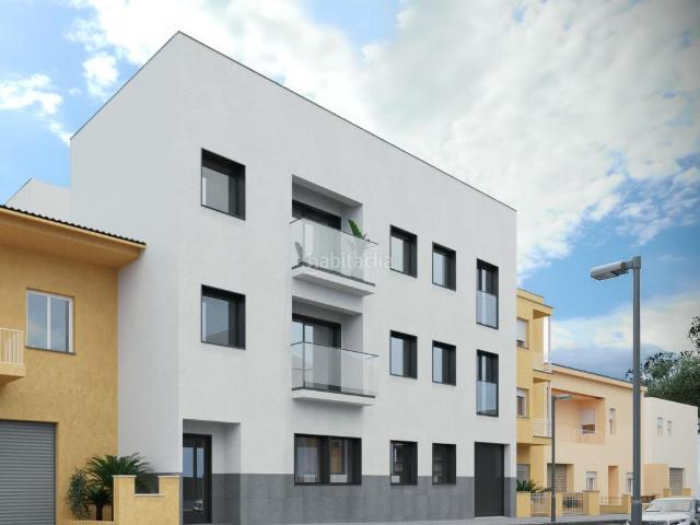 Piso en venta en Cassà de la Selva. Vivienda de obra nueva de 3 habitaciones, parking y ascensor. Pisos Cassà de la.