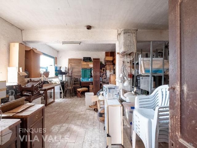 Piso en venta en Castellterçol. Edificio para hacer 3 pisos. Pisos.