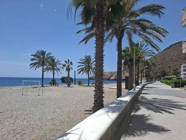 Piso en Venta en Castell de Ferro