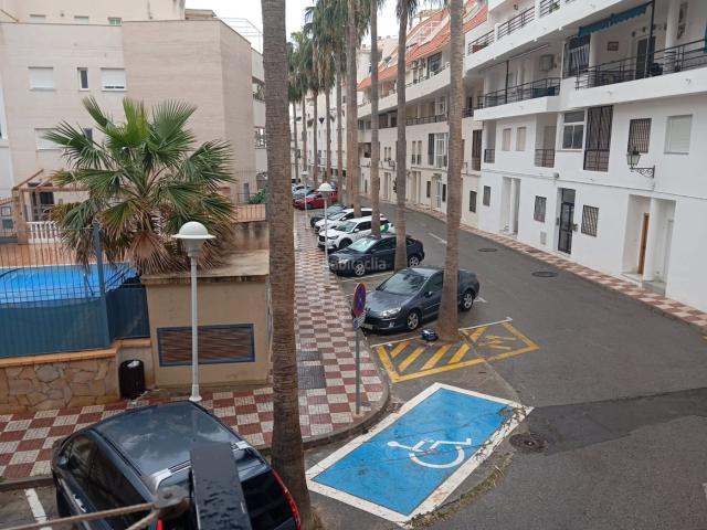 Piso en venta en Castell de Ferro. Gran piso a 50 metros de la playa. Pisos Castell de.