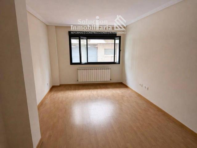 Piso en Venta en Castellanos de Moriscos