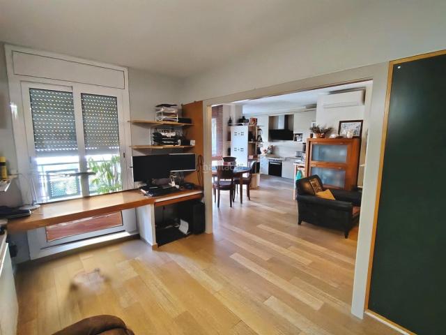 Piso en venta en Castellar del Vallès, Espai Tolra Els Pedrissos Can Carner. PISO MUY LUMINOSO CON SALIDA BALCÓN. Pisos Castellar del.