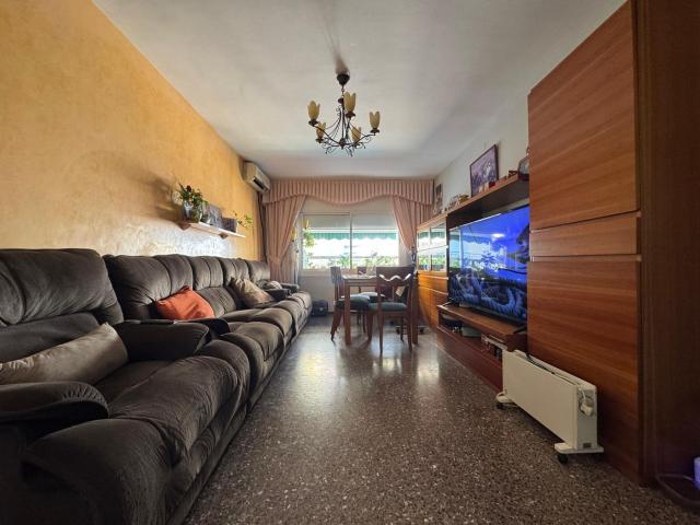 Piso en venta en Castelldefels, Can Vinader. PISO EN CASTELLDEFELLS. Pisos.