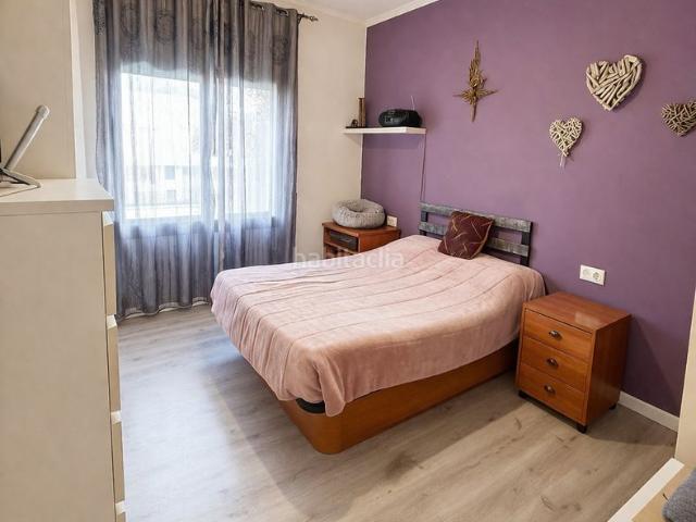 Piso en venta en Castelldefels, Castell Poble Vell. PISO LUMINOSO CON BALCÓN EN PLENO CENTRO DE CASTELLDEFELS. Pisos.