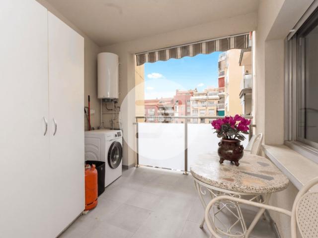 Piso en venta en Castelldefels, Castell Poble Vell. Pisos.