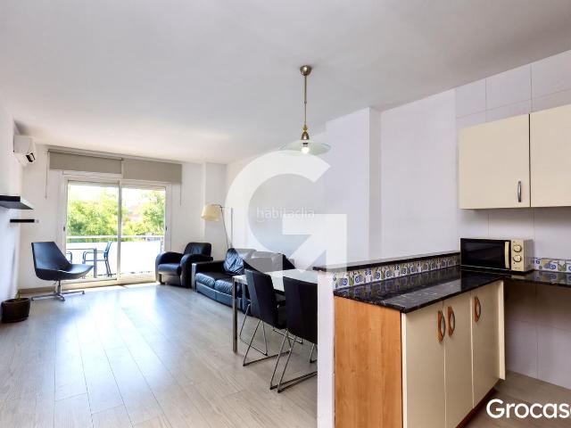 Piso en venta en Castelldefels, Centre. Luz, amplitud y una espectacular terraza en pleno centro. Pisos.