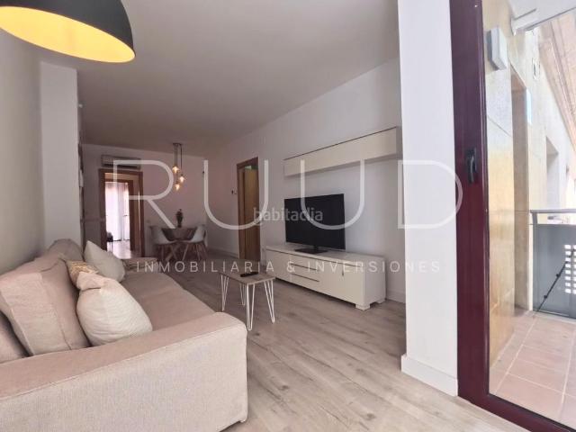 Piso en venta en Castelldefels, Centre. Piso con terraza de 22 m2 en el centro de Castelldefels. Pisos.