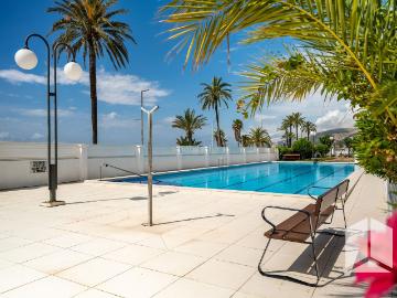 Piso en venta en Castelldefels, Baixador. Piso en primera línea de mar con parking y zonas comunes en Baixador, Castelldefels. Pisos.