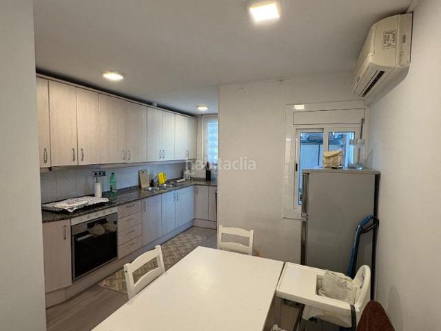 Piso en venta en Castelldefels, Baixador. Primera línea de mar. Pisos.