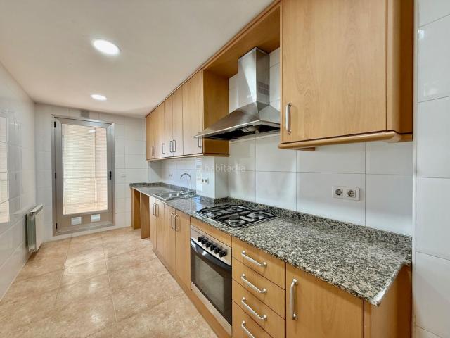 Piso en venta en Castelldefels, Els Canyars. Exclusiva vivienda de alto nivel en entorno natural privilegiado Castelldefels. Pisos.