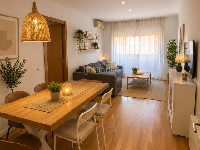 Piso en venta en Castelldefels, Els Canyars. En Canyars vivienda totalmente amueblada. Pisos.