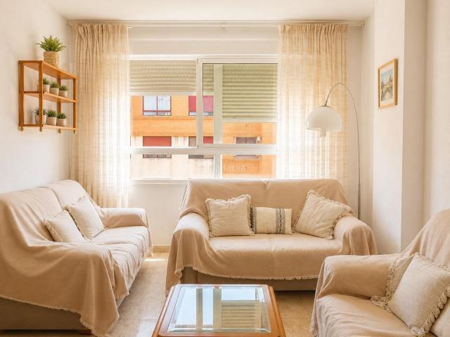 Piso en venta en Castellón de la Plana, Plaza Illes Columbretes. Piso con garaje y trastero en Avenida Capuchinos Listo para entrar a vivir. Pisos Castellón de la.