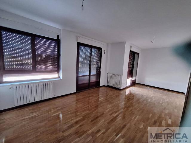 Piso en Venta en Capuchinos Glorieta Ciudad Jardín