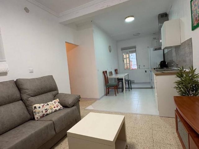 Piso en Venta en Carmona