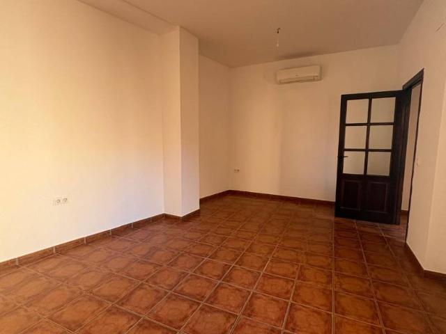 Piso en Venta en Carmona