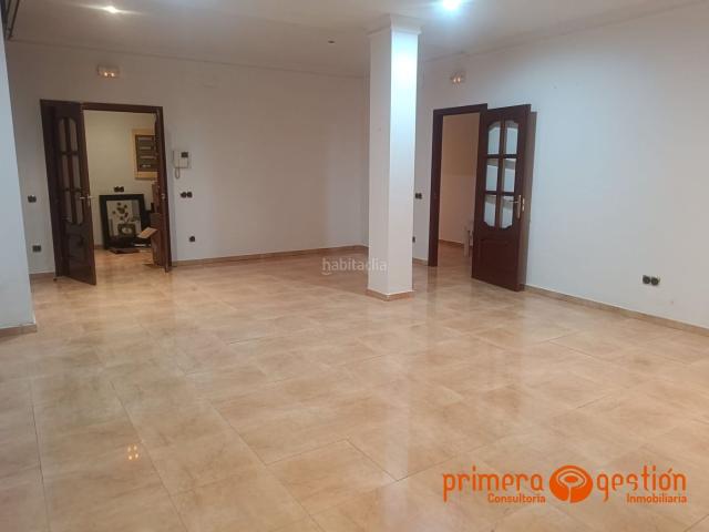 Piso en venta en Carmona. Espectacular vivienda independiente de primeras calidades en zona Mercadona.Descubre este magnífico piso independiente de 300 m co. Pisos.
