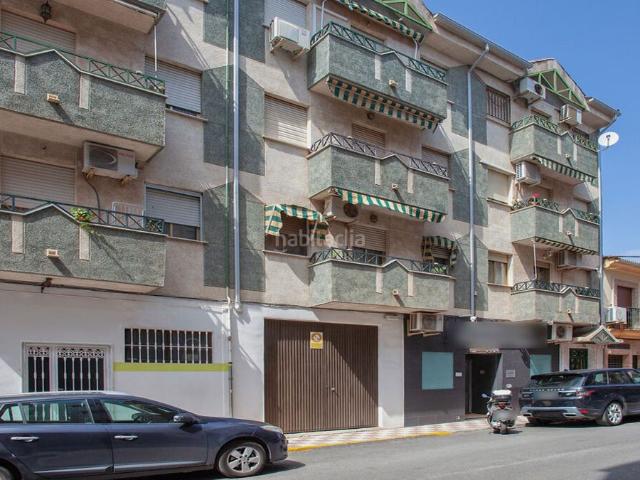 Piso en venta en Carolina La. DESCRIPCIÓN Piso en La Carolina, Jaén. Piso antigua vivienda de VPO en tercera planta de edificio residencial. Ubicado en la Calle. Pisos Carolina.